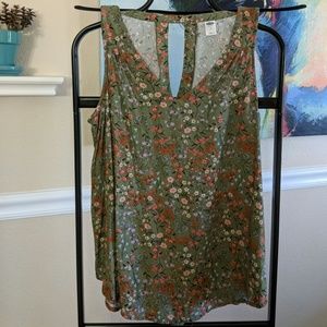 Sleeveless top